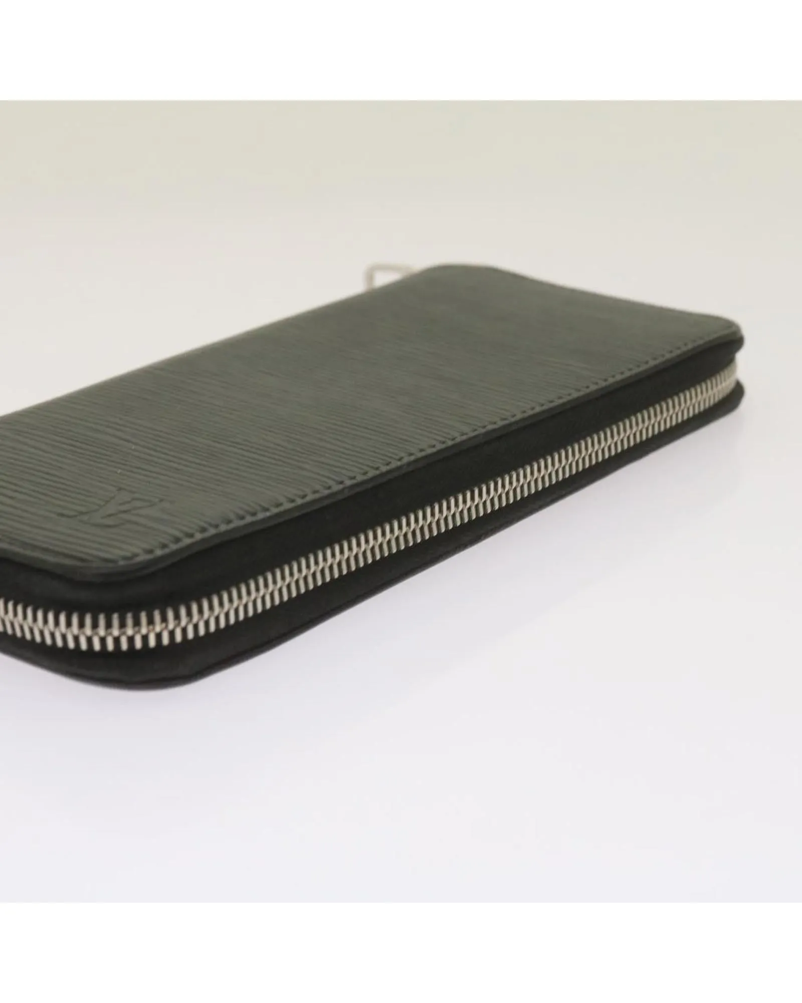 Epi Zippy Vertical Long Wallet in Black