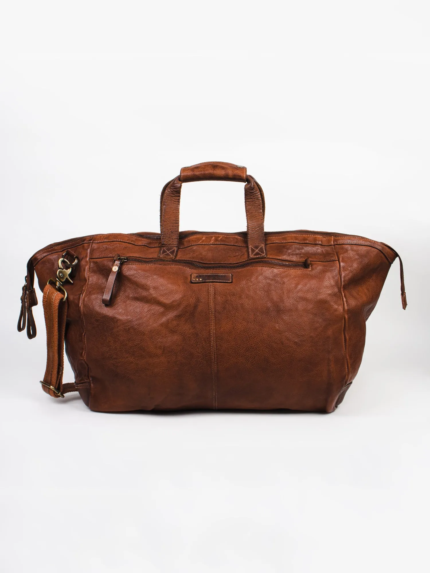 Ethan: Cognac Weekender Bag In Washed Leather For Travel