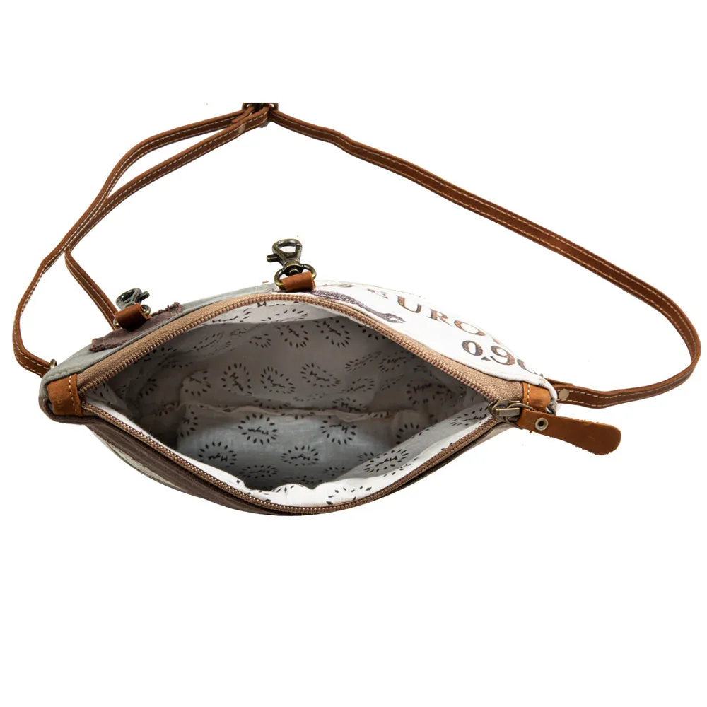 Francais Pathway Flapped Small & Crossbody Bag